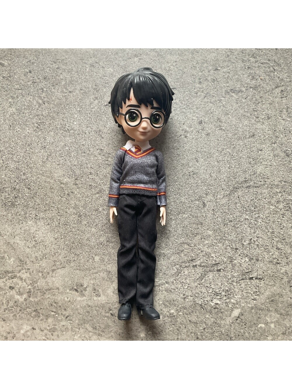 2021 Wizarding World 8” Harry Potter Wizard Doll Hogwarts Uniform Moveable